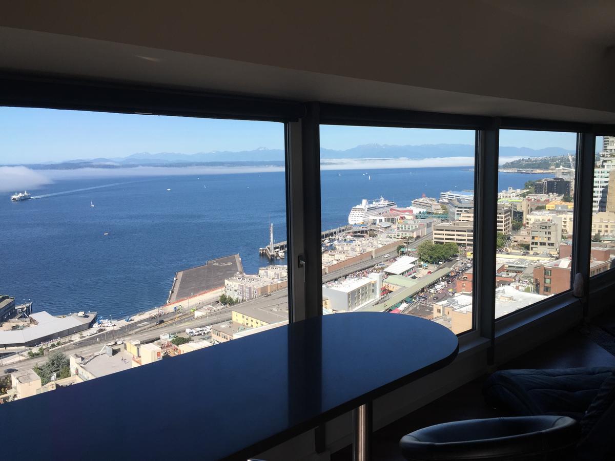 Апарт отель Pike Place Penthouse Сиэтл Экстерьер фото