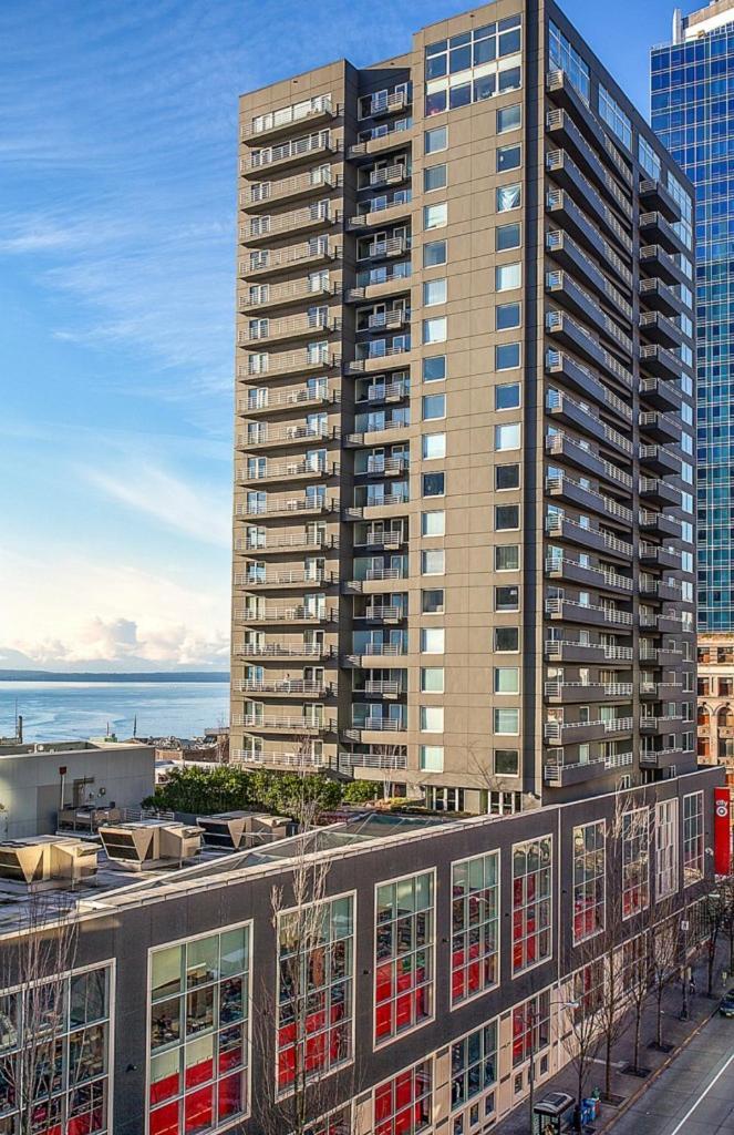 Апарт отель Pike Place Penthouse Сиэтл Экстерьер фото